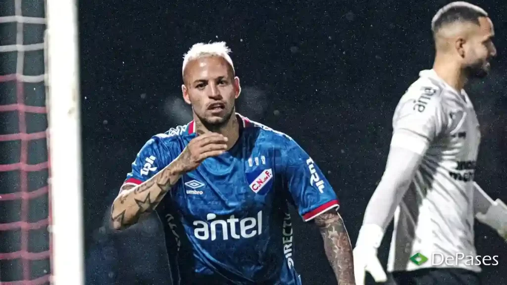 Nicolás López
